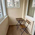 شقة Cozy Cathedral Corner - 2 Mins Walk From The Main Pedestrian Street فارنا