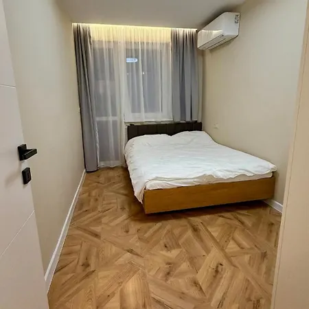 Daire Cozy Cathedral Corner - 2 Mins Walk From The Main Pedestrian Street *
